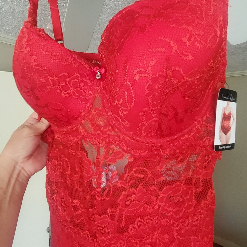 Lace push up bodysuit - Picture 3 of 5
